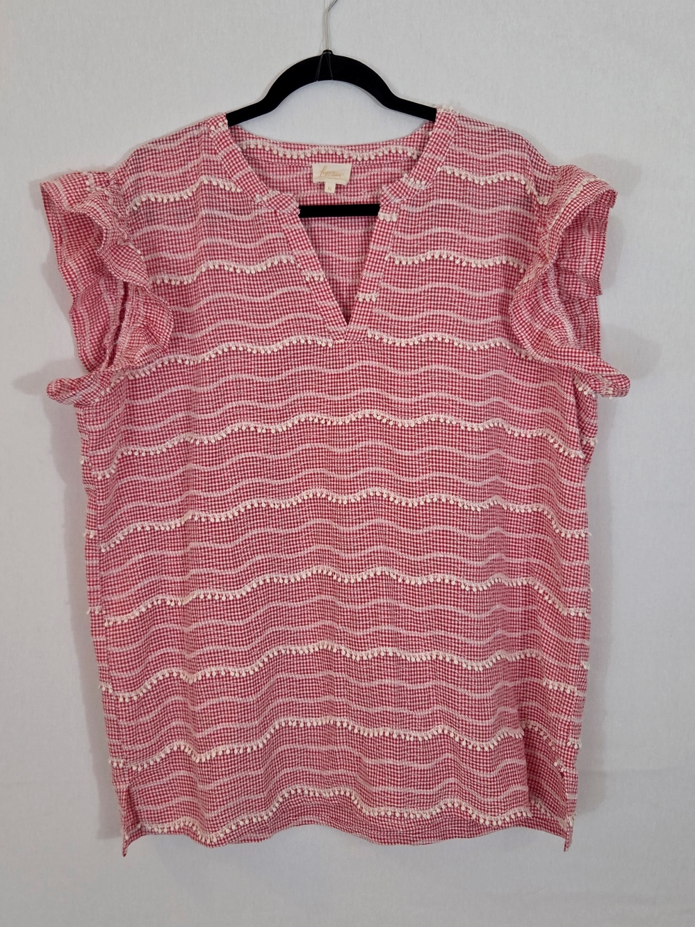 Light Pink Wave-Stripe Split-Neck Tunic Top by